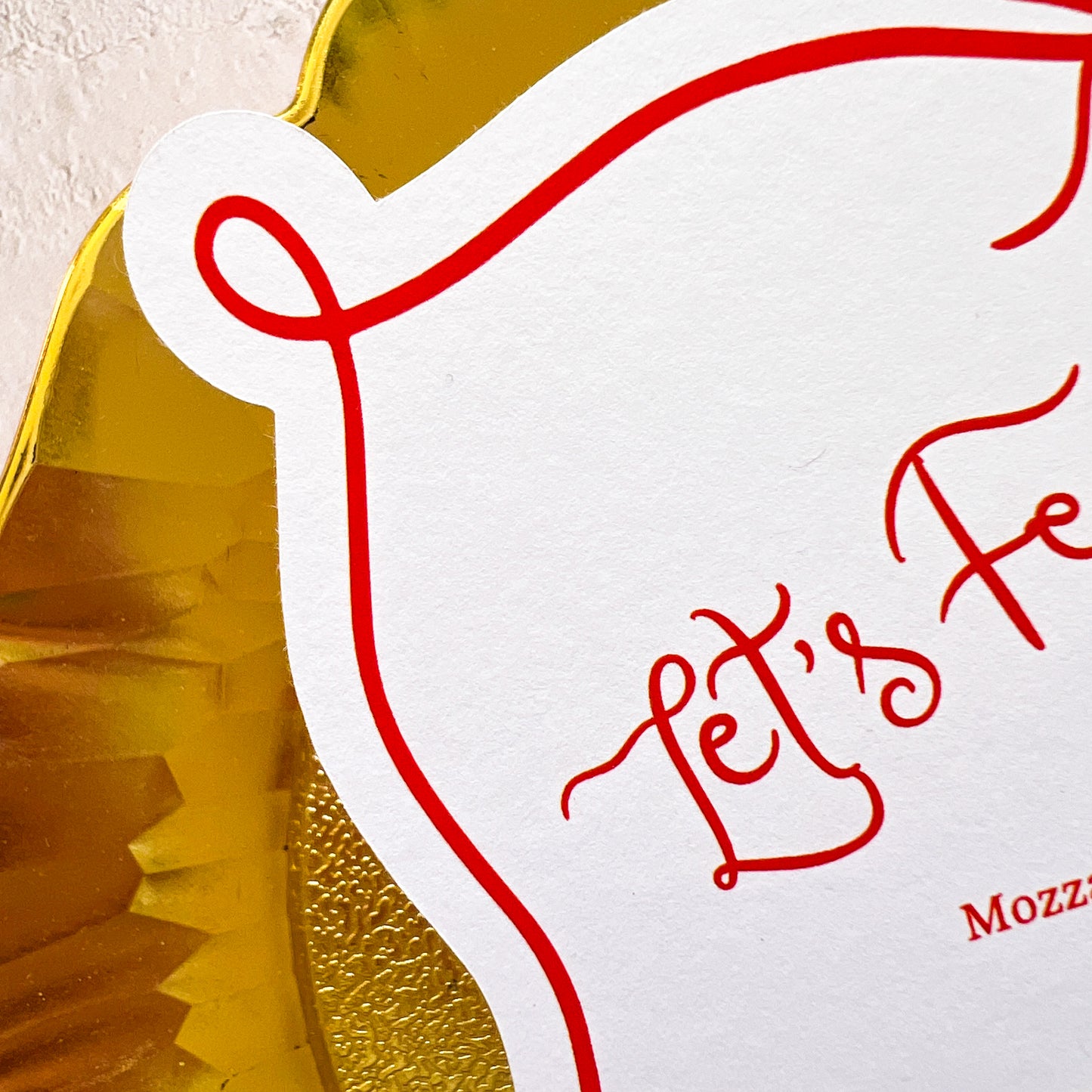 Amour Wavy Menu with heart shaped place card