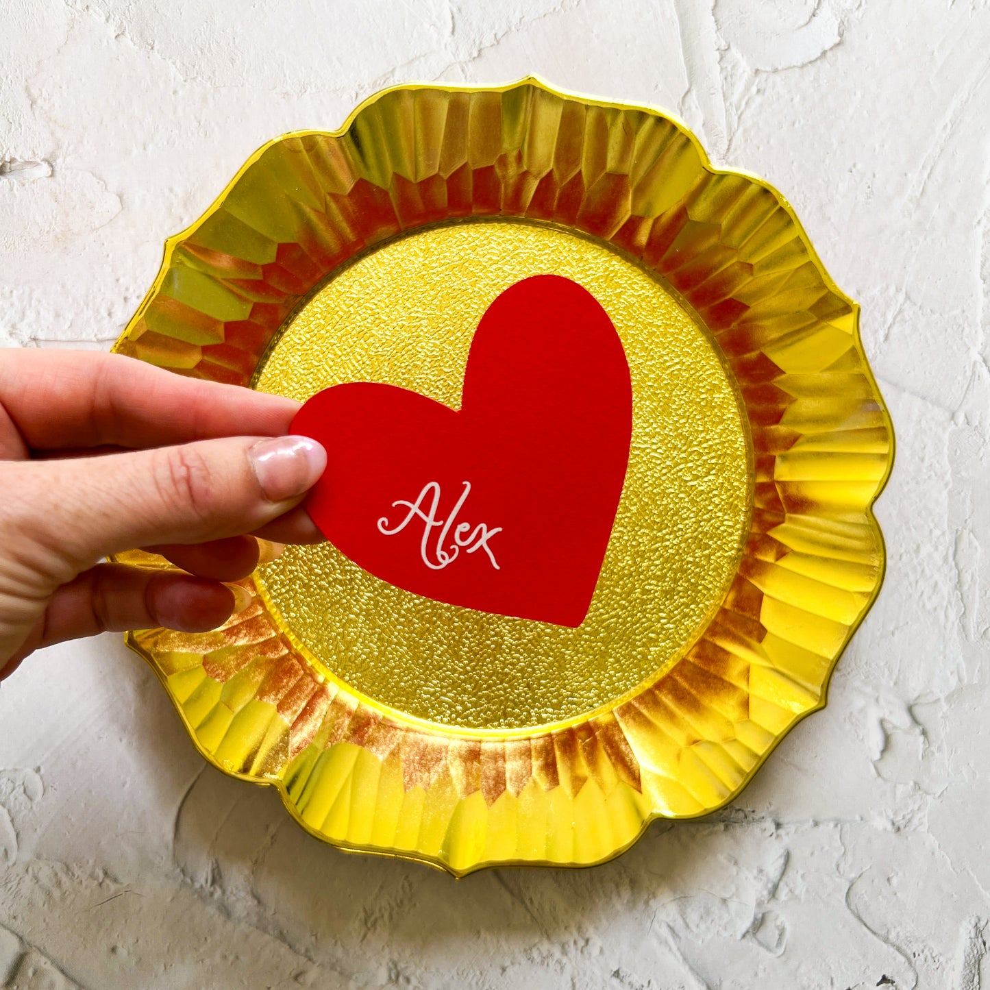 Amour Wavy Menu with heart shaped place card
