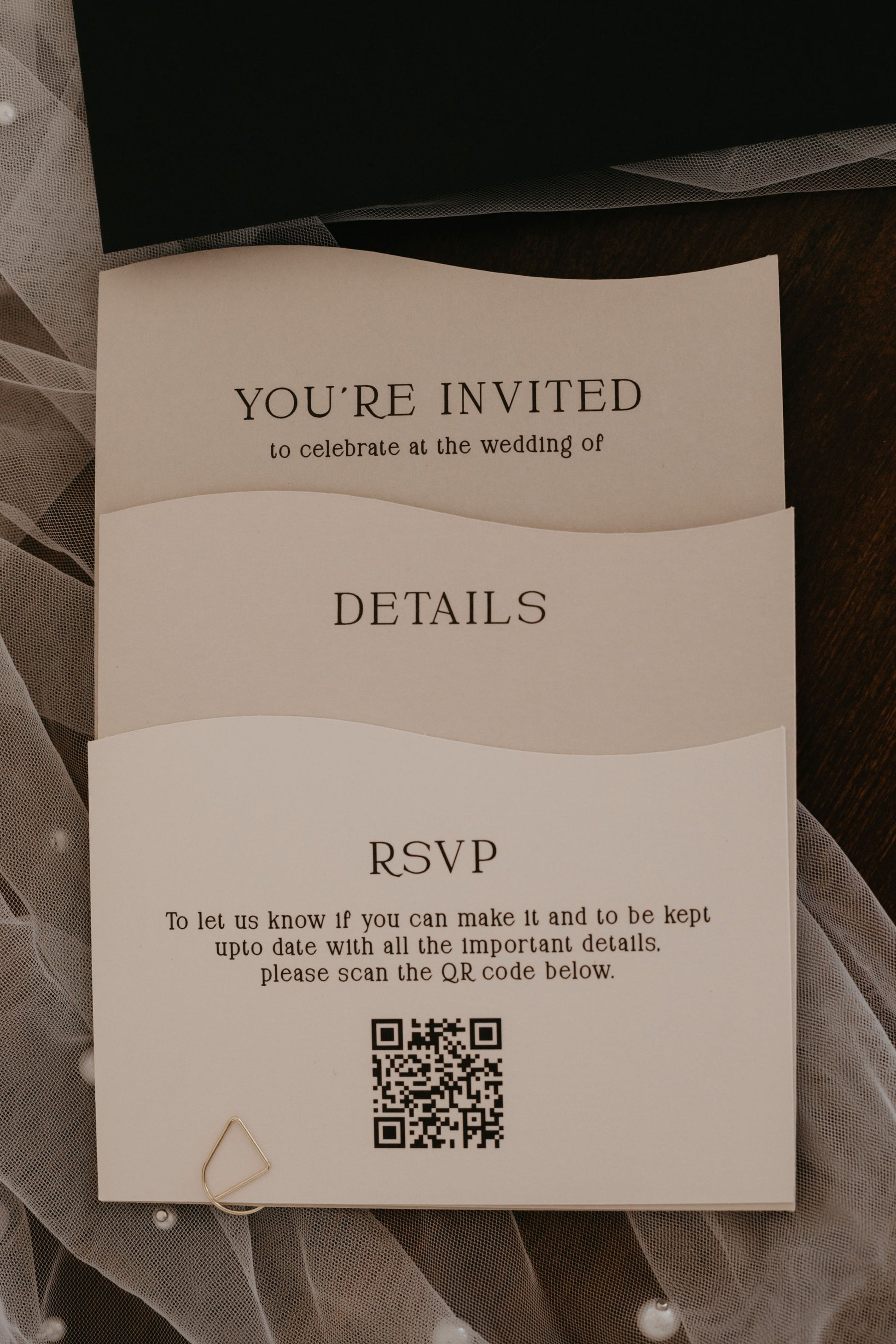 Cherised wave curved wedding invitation set 8